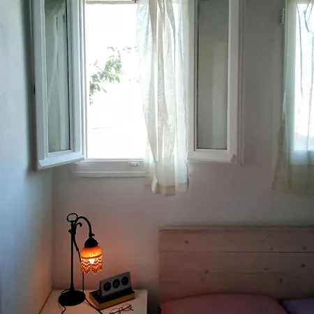 Elva House